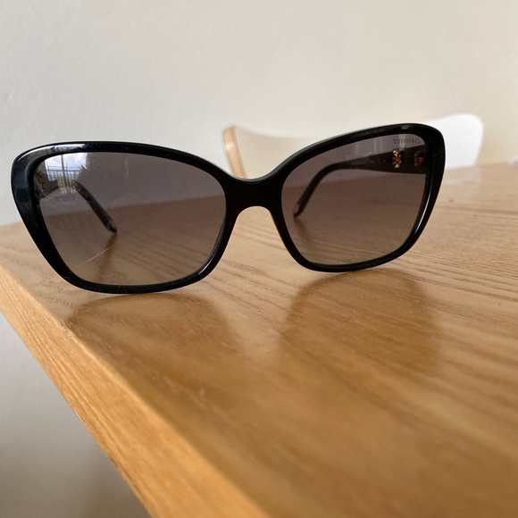 Tiffany sunglasses - Picture 2 of 16